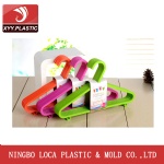 PLASTIC  CLOTH HANGER