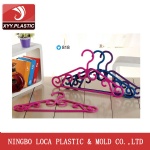 PLASTIC  CLOTH HANGER