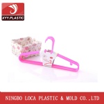 PLASTIC  CLOTH HANGER